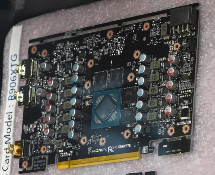 Gigabyte демонстрирует печатную плату видеокарты AMD Radeon RX 9060 XT
